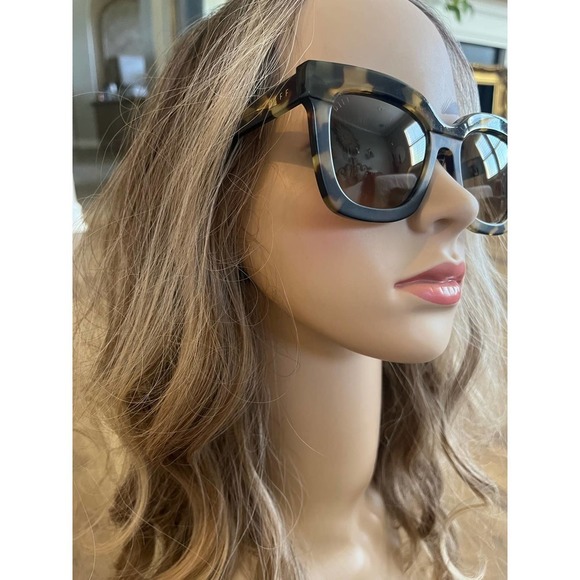 Women’s DIFF Carson Amber Tortoise Blue Steel Gradient Polarized Sunglasses​​​ - Picture 8 of 14